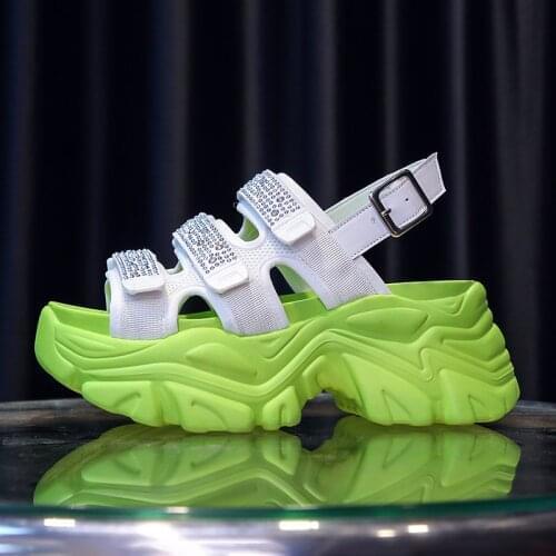 Nice Arrival Pop Women Sandals Fashion Thick Bottom Buckle Strap Casual Sports Beach Sandals Chunky Sandals Women Sandals