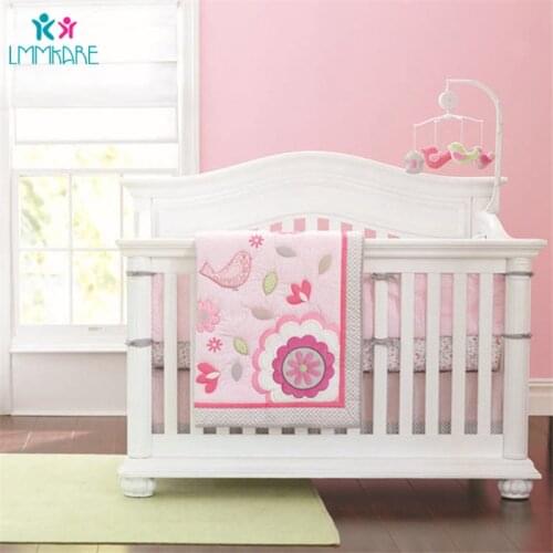 Pink Baby Bed Bumpers Cotton Cartoon Flower Bird Embroidery Baby Bedding Set Soft Comfortable Baby Girl Bed Sheet Quilt Bedskirt
