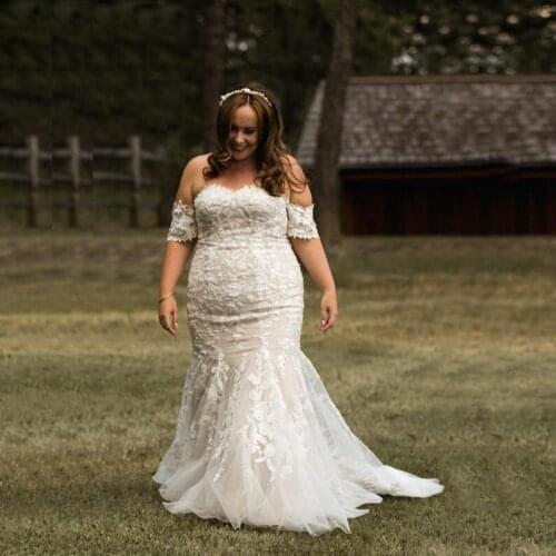 2021 Gorgeous Medium Ivory Lace Mermaid Bridal Wedding Dresses Off Shoulder Short Sleeve Wedding Gowns for Bride Sweetheart