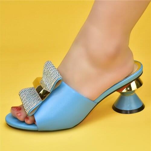 New Arrival Wedding Shoes High Heels Sexy Ladies Elegant Italian Women Shoes Decorated with Rhinestone High Heels Slip on Pumps