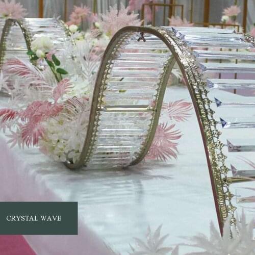2021 New wedding flower stand Crystal wave S-shaped ever-changing big wave grid road lead iron art wedding golden decoration