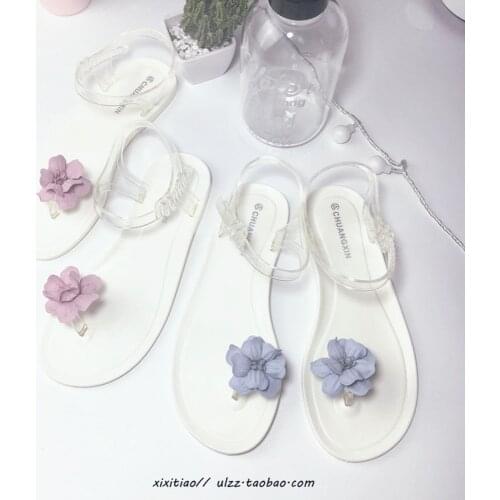 European style summer new Korean version flower sandals 2020 female flat bottom feet sandals and slippers vacation beach shoes