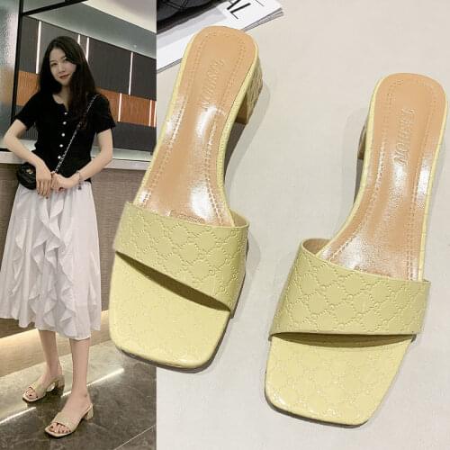 2021 Summer New Open-toed Thick-heeled Slippers Womens Simple and Fashionable All-match High-heeled Sandals and Slippers
