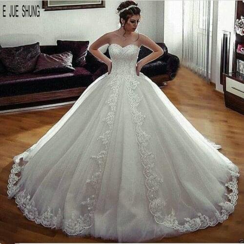 E JUE SHUNG White Romantic Ball Gown Wedding Dress Sweetheart Lace Appliques Ivory Bride Dresses Lace Up Back vestido de noiva