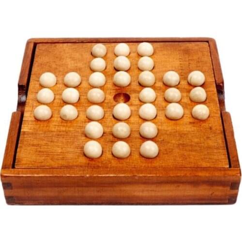 M5TC 1 Set of Wooden Solitaire Board Game, Europe Board Game Unique Funny Single Chess Cognitive Ability Toy Solitaire Chess