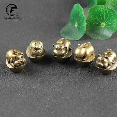 Vintage Copper 12 Zodiac Cute Animal Love Statue Ornaments Copper Lucky Monkey Snake Tiger Horse Dog Figurines Keychains Gifts