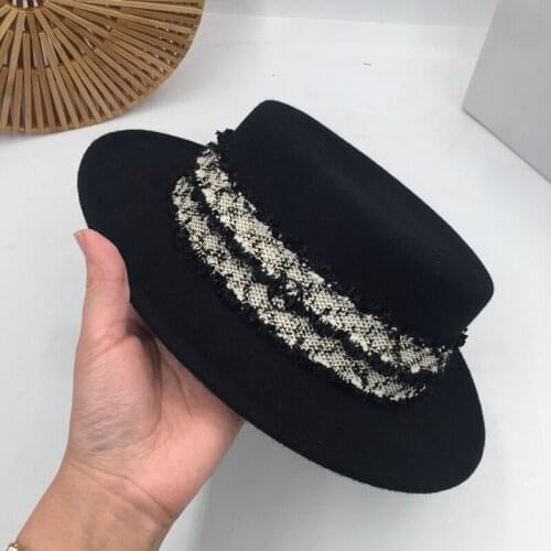 New winter wool Flat small flat brim hat joker han edition British fashion leisure tidal flat hat girl Fedoras