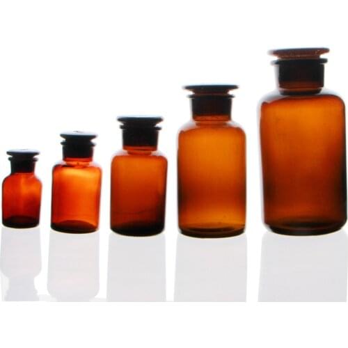 Brown Jars, Frosted Glass Stoppers, Sealed Glass Bottles, Laboratory Equipment, Various Sizes