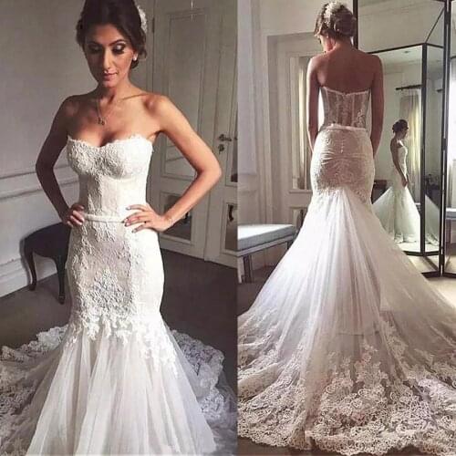 Sexy Strapless sleeveless and backless Mermaid Wedding Dress with lace Appliques white color for beautiful mariage bride