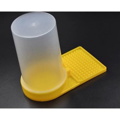 Plastic Beehive Beekeeper Bee Feeder Water Drink Feeding Fountains Beekeeping Apiculture Tools