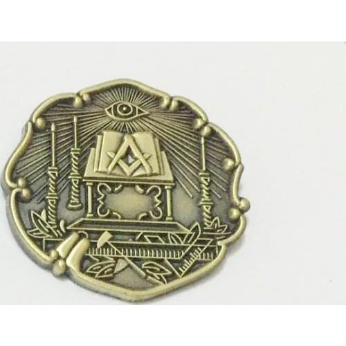 Custom Factory Price All Seeing Eye Working Tools Antique Brass Lapel Pin Badge Emblem
