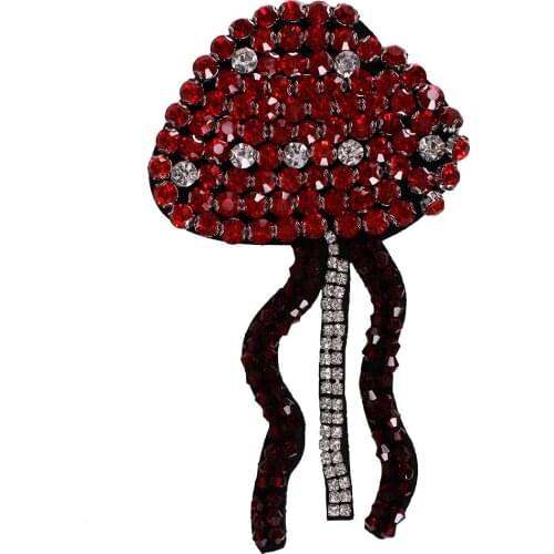 10pieces Craft Beaded Red Rhinestones Jellyfish Fabric Patches Sew on Clothing Applique Cartoon DIY Sewing Accessories TH635