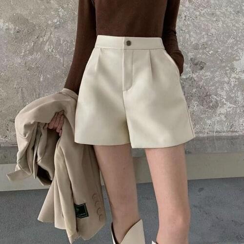 Free Shiping New Stylish Pockets Women Wide Leg Pu Leather Shorts Elastic High Waist Loose Female A-line Faux Leather Shorts