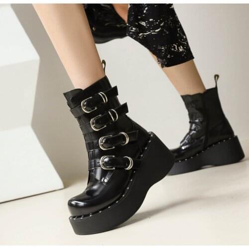 Four-Breasted Bright Leather Street Trend Mid-Calf Boots Wedge Heel Platform Rivet Punk Style Motorcycle Boots 2021