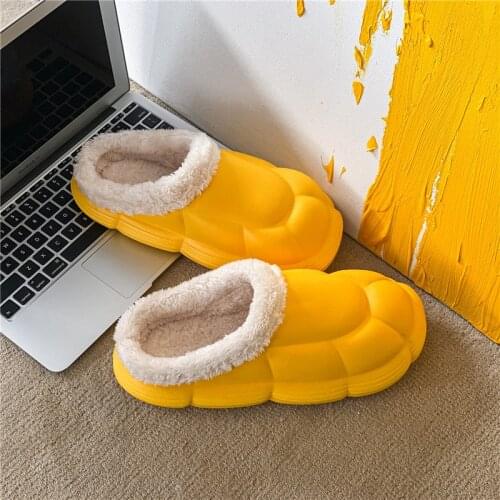 Lovers Autumn Winter House Plush Slippers Warm and Comfortable Leather Shoes for Men and Womanfurry Slippers Nine Color Options