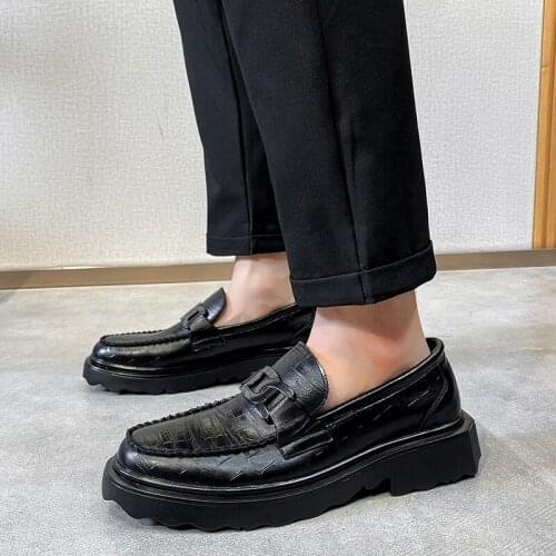 Gentleman Elegant Shoes for Men Thick Sole Quality Casual Martin Shoes Black Designer Loafers Men Leisure Business Leather Shoes