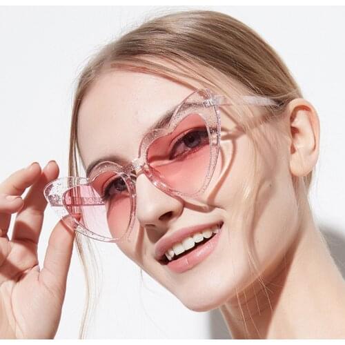 2018 New Fashion Love Heart Sunglasses Women Glitter Lenses Eyewear Candy Colorful Classic Crystal Frame Kurt Cobain UV400