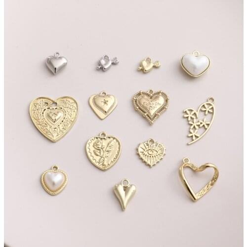 Valentines Day Retro Pattern Imitation Pearl Love Heart Alloy Pendant DIY Handmade Jewelry Earrings Accessories Material