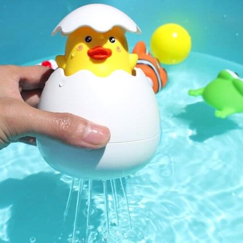 Baby Shower Bath Toys Cartoon Cute Duck Penguin Sprinkling Egg Funny Bathtub Bathroom Swimming Pool Water Toys For Children Gift