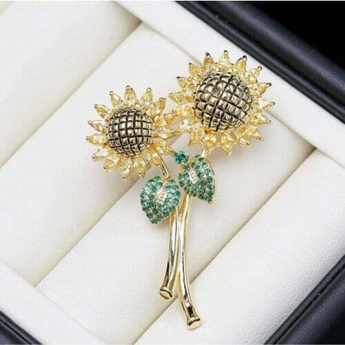Luxury Famous Brand Design Vintage Sunflower Brooches Pin Women Jewelry Badges Fashion Cloth Decors Accessories