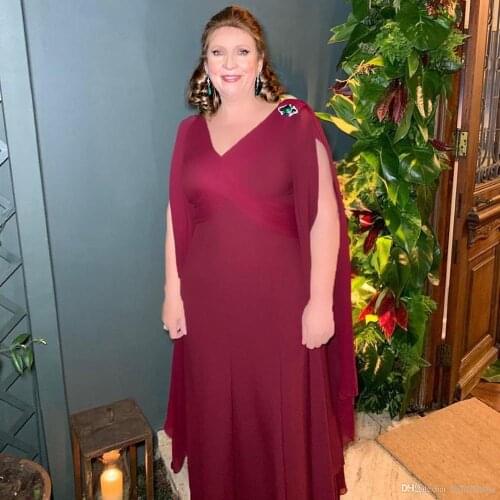 Burgundy Plus Size Mother Of Bride Dresses Deep V-neck Mother Dresses Chiffon Wedding Guest Gowns Formal Party Evening Gowns