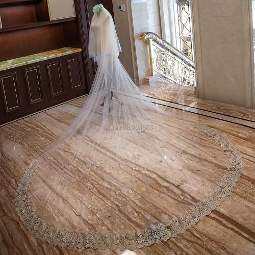 Stunning Two-Layer Luxury Lace Wedding Veil with Appliques 4 Meters Long Bridal Veils with Comb AX2019
