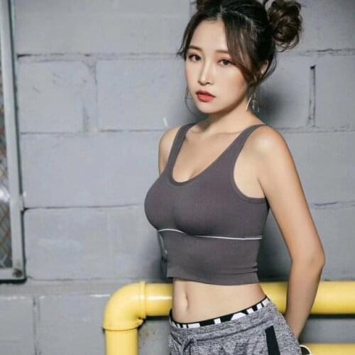 2021 Sports Bra Women Fitness Top Seamless Yoga Bra Black White Running Yoga Gym Crop Top Women Push Up Sport Bra Top