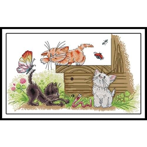Three Cats Flapping Butterflies Animal Paintings Counted Cross Stitch DIY 14CT 11CT Printed Canvas for Embroidery Needlework Set