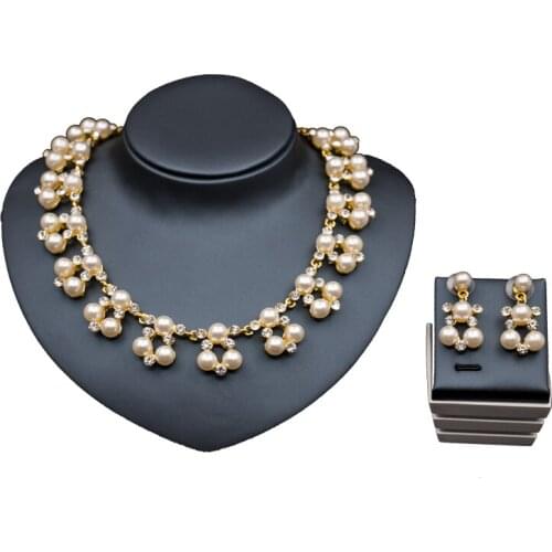 Simulated Pearl Triangle Charm Jewelry Set Inlay Zircon Women Gorgeous Bridal Jewelry Gold Color Necklace Stud Earring Wholesale