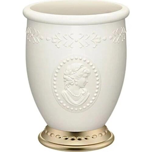 French Makeup Brush Holder Noble Embossed Retro Beauty Brush Bucket Cosmetic Desktop Storage Pen Pencil Storage Box Container