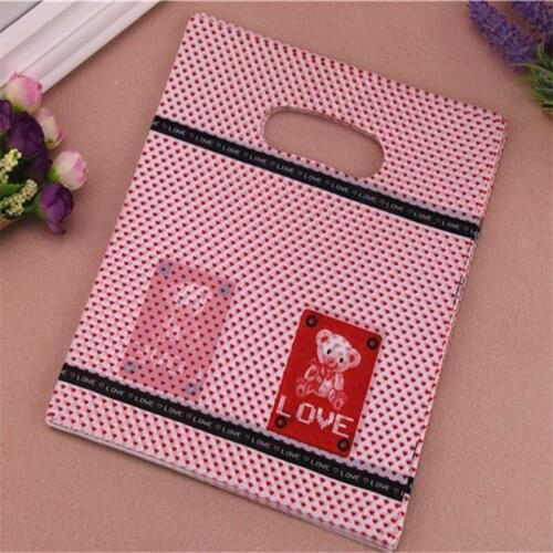 New Design Wholesale 100pcs/lot 20*25cm Lovely Bear Plastic Shopping Bags With Handle Favor Present Gift Packaging