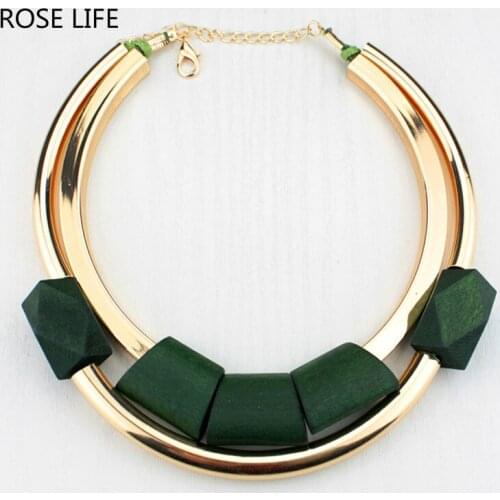 ROSE LIFE Chokers On The Neck