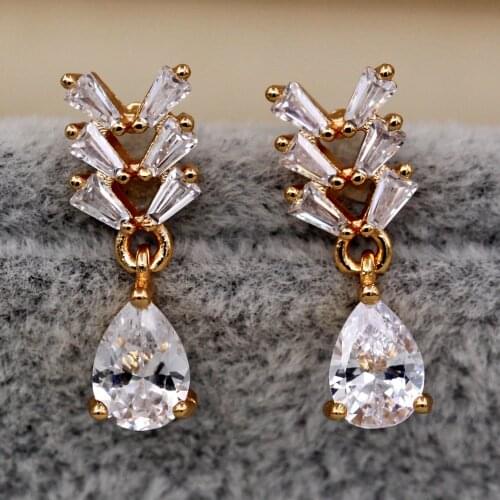 New Trendy Stud Earrings for Womens Gold Color Earring with white waterdrop Zircon Jewelry for Party Wedding Anniversary Gift
