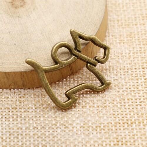 Free shipping 15pcs 28x24mm antique bronze dog charms diy retro jewelry fit Earring keychain hair card pendant accessories