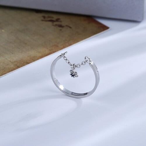 Trendy Creative Simple Design Silver Color Crystal Chain Ring Adjustable Open Finger Rings Korean Style Party Jewelry Gift