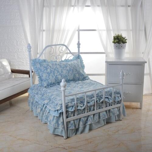 Luxury iron pet bed art dog bed cute cat bed