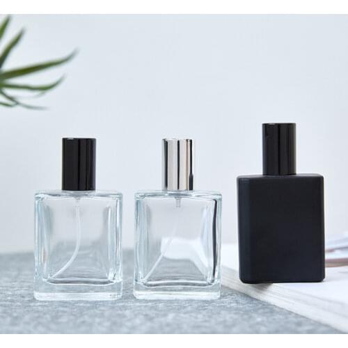 2021 New 100pcs 30ml 50ml high-end portable transparent glass perfume bottle with black caps, empty bottle spray bottle