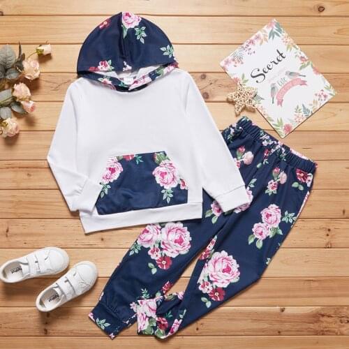 PatPat 2-piece Kid Girl Floral Print Pocket Hoodie Sweatshirt and Elasticized Pants Set