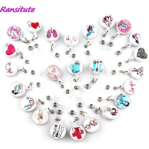R1780 1pcs Hot Sales Top Quality Retractable Nurse Badge Reel Clip Cartoon Medicine Doctor Students IC ID Card Badge Holder