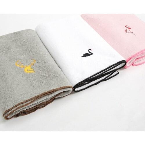 2020 New Microfiber Bath Towel Coral Fleece Adult Children Water Absorbent Quick-drying Beach Towel for Adults