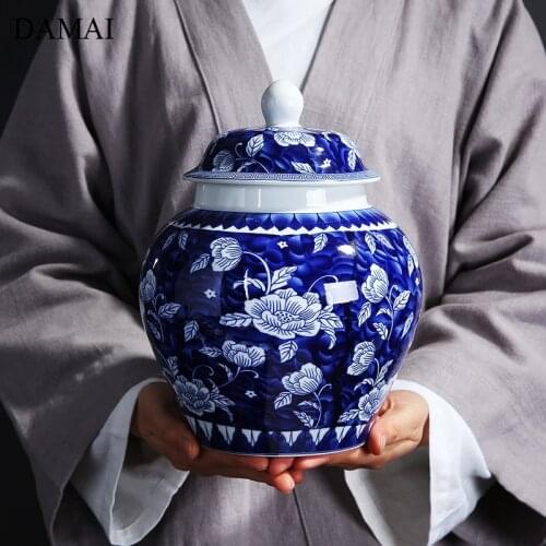 Chinese Vintage Ceramic Tea Tins Classical Blue and White Porcelain Crafts Teahouse Coffee Table Tea Leaf Storage Canister Set