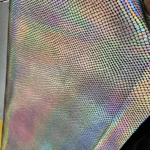 2022 New Trend Fashion Scale Embosse Holographic Synthetic Pu Faux Leather Raw Materials