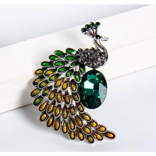1Pc Green Rhinestone Peacock Brooches Women Office Casual Clothes Brooch Pins