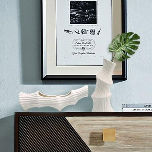 Nordic Ins Handmade Ceramic Vase Home Living Room TV Cabinet Office Desktop Flower Arrangement Container Dried Flower Vase Decor