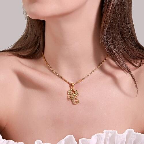Glossy Surface 3D Hip Hop Retro Hollow Metallic Scorpion Golden Alloy Sweater Chain Necklace for Women