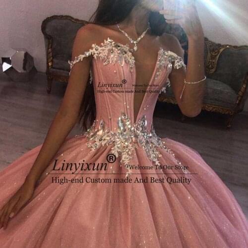 Pink Quinceanera Dresses 2021 Deep V Neck Sweet 16 Dresses Backless Puffy Skirt Birthday Party Sweep Train vestidos de 15 años