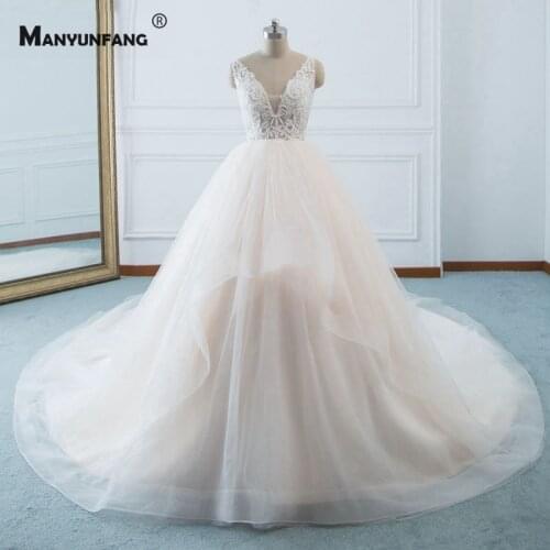 Custom Made Real Photo Sexy V-Neck Sleeveless Bridal Ball Gown Elegant Backless Lace Appliques Cathedral Train Wedding Dress