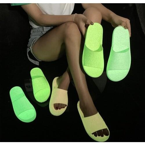 Summer Night Luminous Women Slippers Beach Outdoor Sandals Women Lightweight Fluorescent Platform Flat Shoes Room Indoor Slides