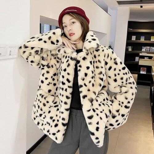 2021 New Leopard Print Turn Down Collar Faux Fur Coat Women Oversize Thick Warm Winter Coat Women Furry Faux Fur Jacket
