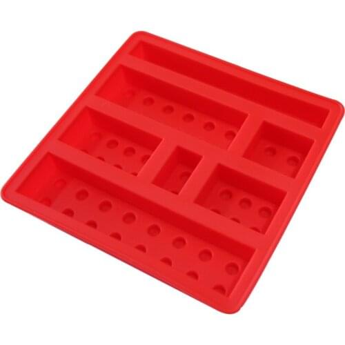 New Fashion Arrival Hot Selling Red Color Silicone Ice Mold 8 Robots Kitchen Accessories Delicious Food Made